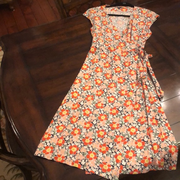 J. Crew Dresses & Skirts - JCrew mercantile floral midi wrap dress